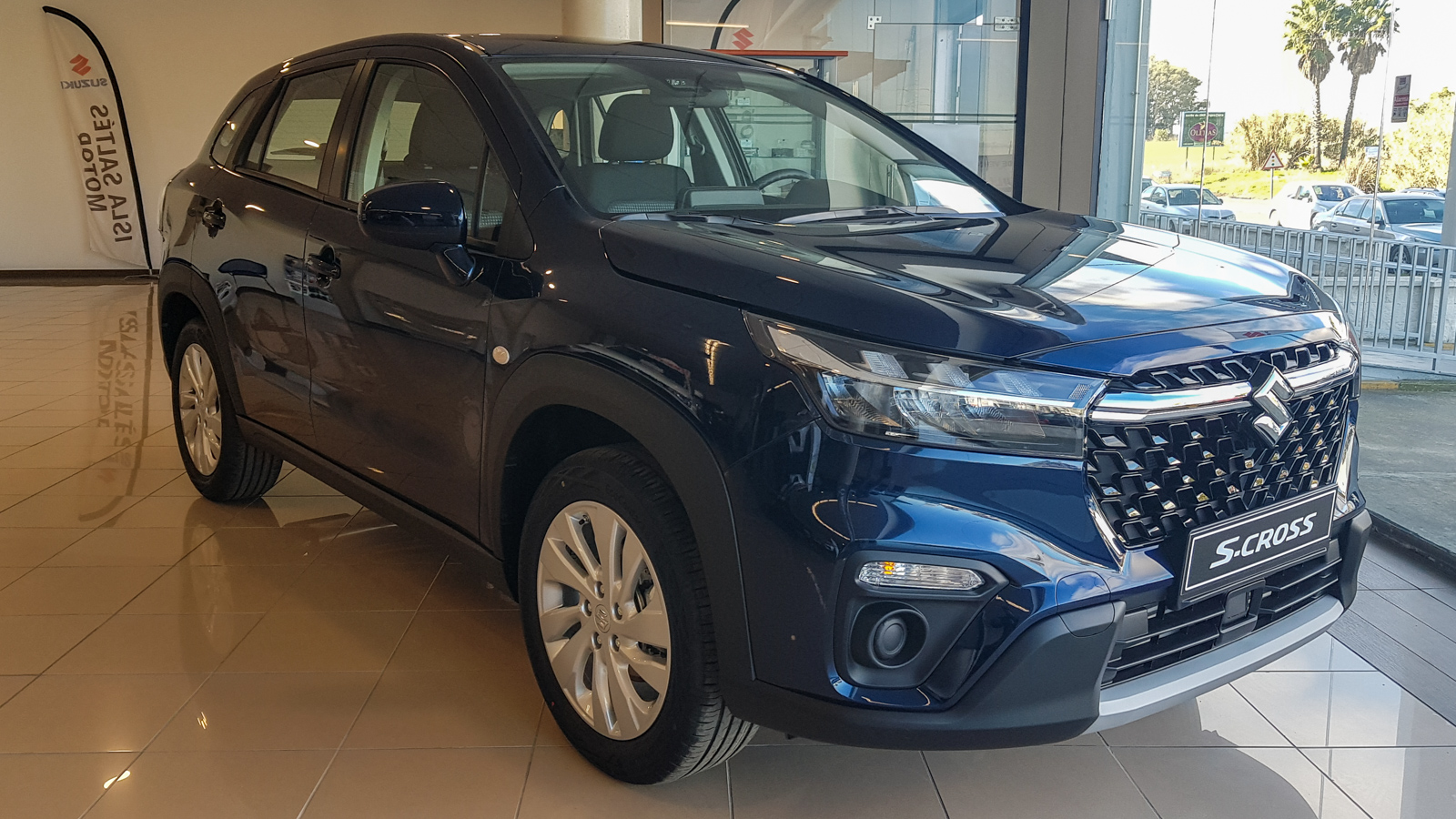 suzuki-scross-02.jpg